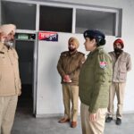 SSP खन्ना डॉ. दर्पण आहलूवालिया ने समराला पुलिस स्टेशन का सरप्राइज इंस्पेक्शन किया