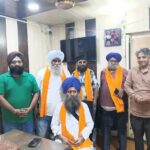 दिव्यांग बच्चों की सेवा में जुटे कमल पवार और अधिवक्ता सुनील कुमार गोयल, भारत नेत्रहीन सेवक समाज के प्रधान को सिरोपा भेंट कर किया सम्मानित