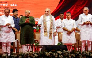 अहमदाबाद: गृह मंत्री अमित शाह ने विभिन्न विकास परियोजनाओं का किया शुभारंभ और शिलान्यास