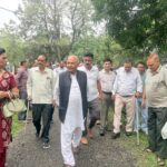 चढ़ियार: पीडब्ल्यूडी विश्राम गृह में विधायक किशोरी लाल ने कार्यकर्ताओं के साथ की मासिक बैठक, विकास कार्यों पर हुई विस्तृत चर्चा