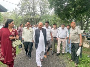 चढ़ियार: पीडब्ल्यूडी विश्राम गृह में हुई महत्वपूर्ण बैठक, विकास कार्यों की कार्ययोजना पर चर्चा