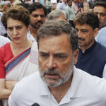 छात्रों पर पुलिस कार्रवाई के विरोध में राहुल-प्रियंका का प्रदर्शन, पीएम मोदी के इस्तीफे की मांग